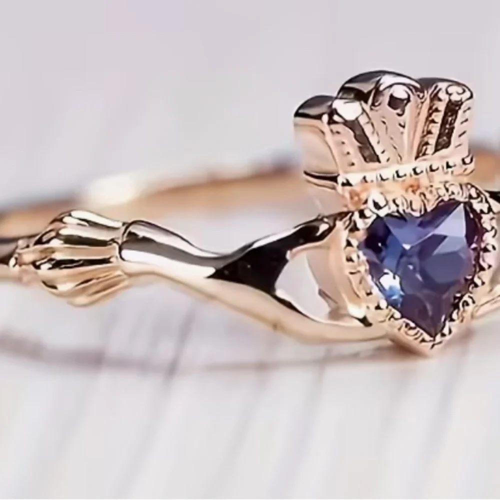 Gold and Purple Claddagh Ring with Heart Gemstone in 18k gold plating in Sz 5 - Picture 3 of 4